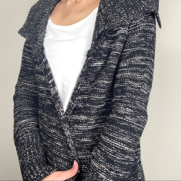 Forever 21 Black Long Sweater - Picture 5 of 14